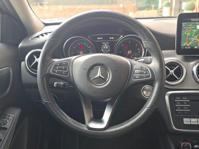 MERCEDES-BENZ GLA 200 d Automatic Navigatore RetroCamera Xenon + LED