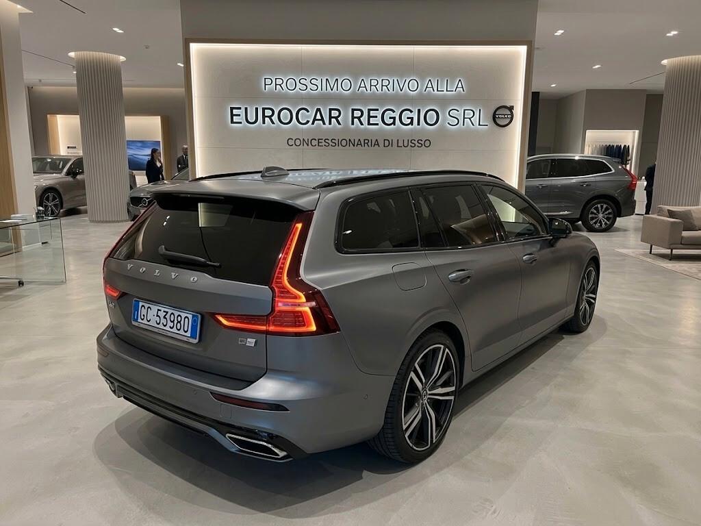 Volvo V60 2.0 B3 163CV Geartronic 8M R-design 10/2020 EURO 6D TEMP MY 21