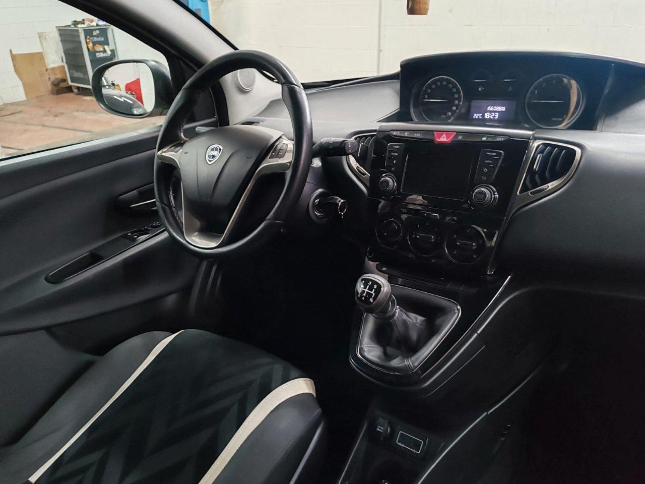 Lancia Ypsilon 1.2 Gold 5 POSTI GPL