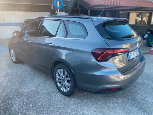 Fiat Tipo 1.6 Mjt S&S SW Lounge