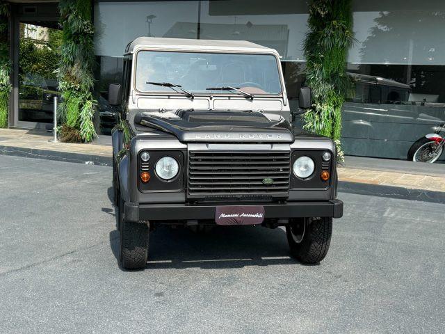 LAND ROVER Defender 90 2.4 S TD4 Station Wagon