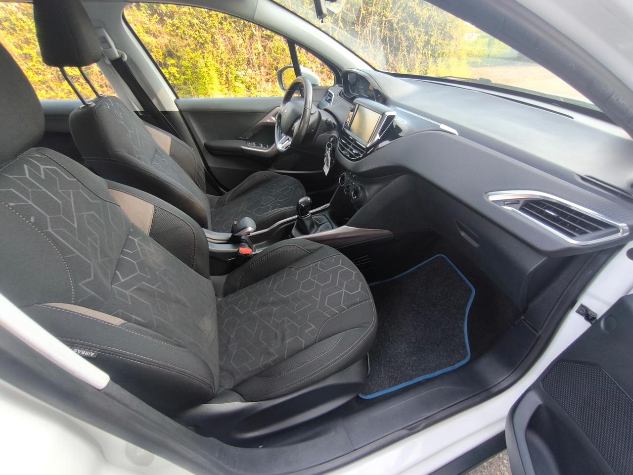 PEUGEOT 2008 1,2 BENZINA-OK NEOPATENTATI- EURO 6