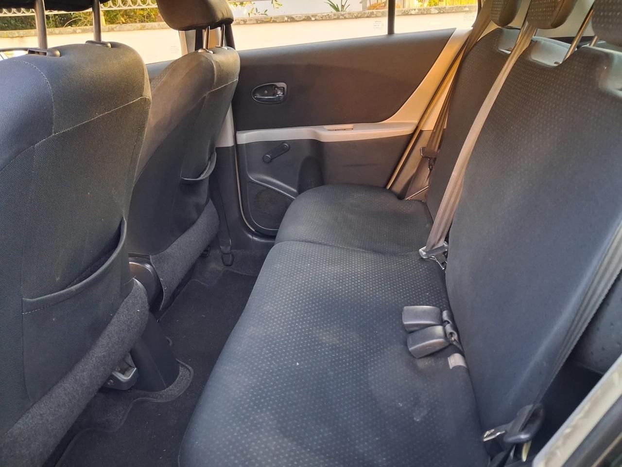 Toyota Yaris 1.3 5 porte Sol