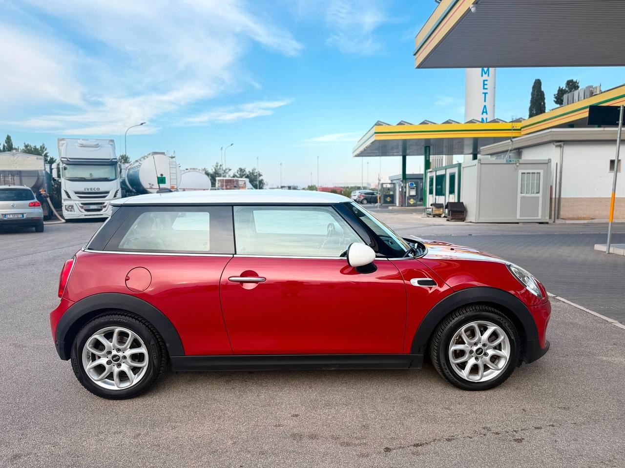 Mini 1.5 Cooper D/PELLE/FULL LED/NAVI/PDC/BELLA