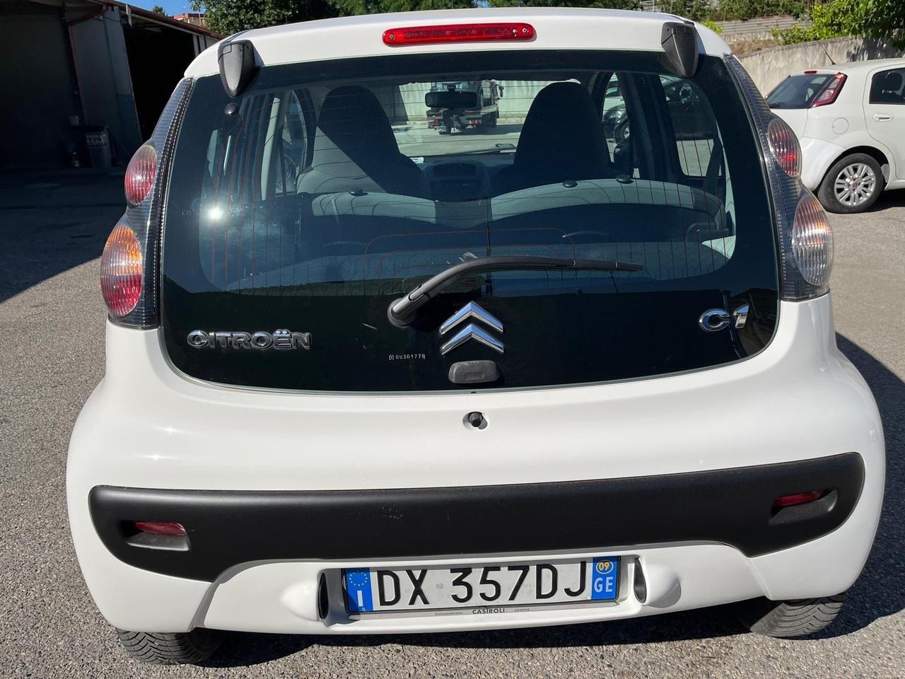 Citroen C1-5 P-1000 benz- km 87000-2009