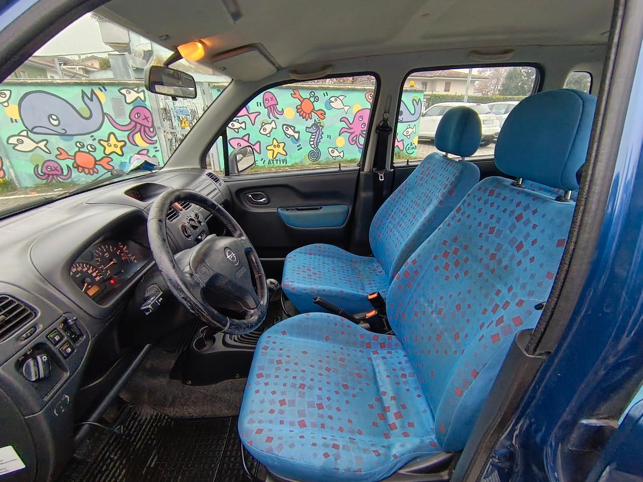 Opel Agila 1.2 16V Comfort