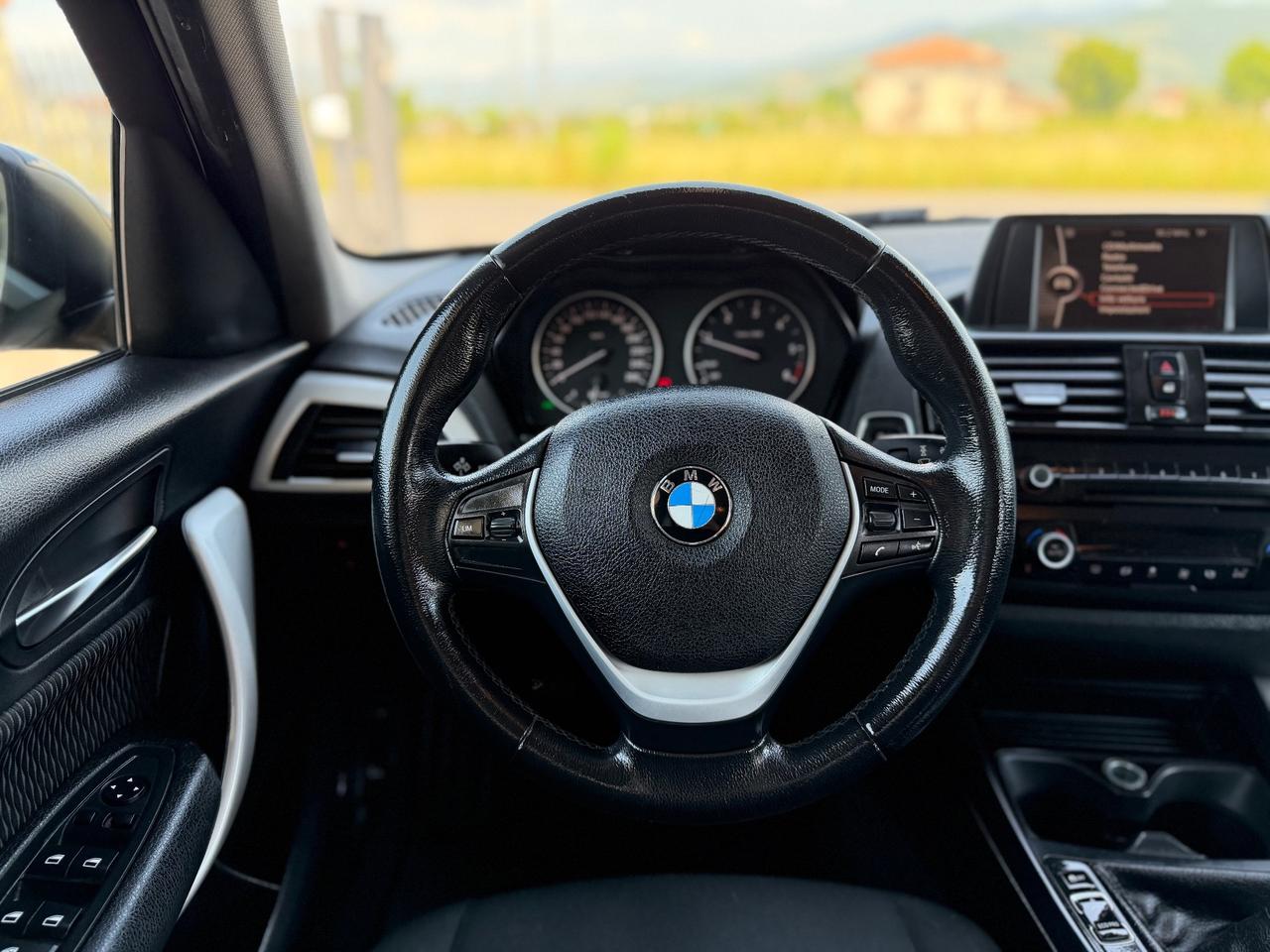 Bmw 116 116d 5p. Sport Okneopatentati Total Black