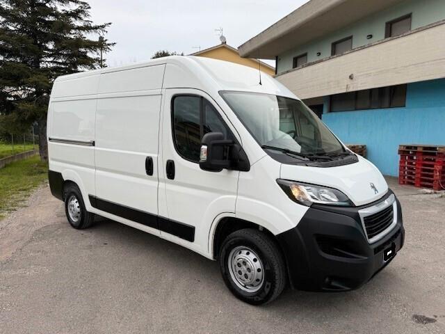 Peugeot Boxer 2.2 Hdi 140cv allestito store van