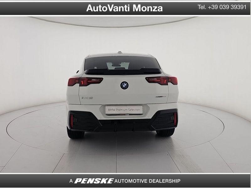 BMW iX2 eDrive 20 M Sport Pro