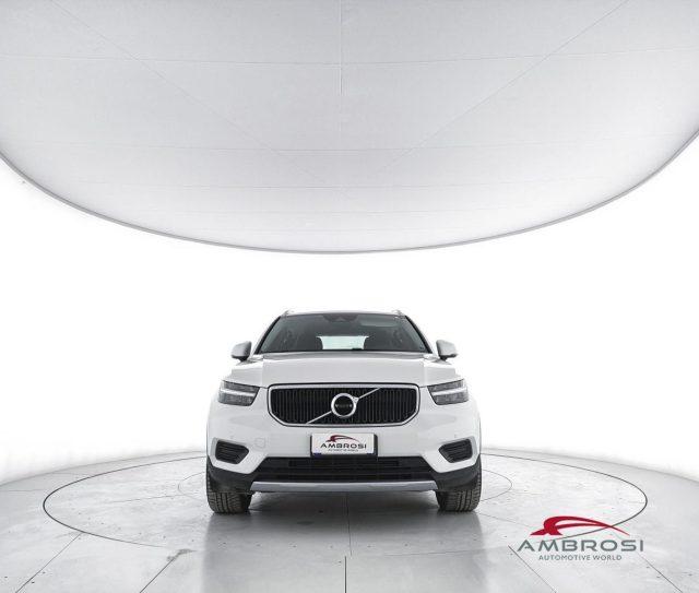 VOLVO XC40 T2 Geartronic Momentum