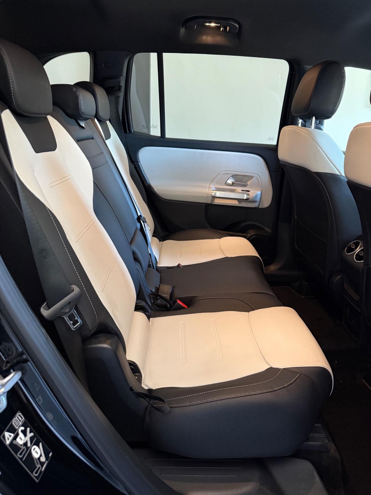 Mercedes Glb 200d Premium Night Edition 150CV