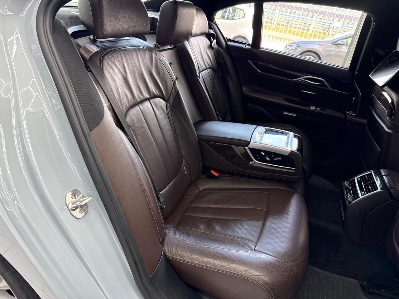 Bmw 740 740E LUXURY 326 CV FULL OPTIONAL