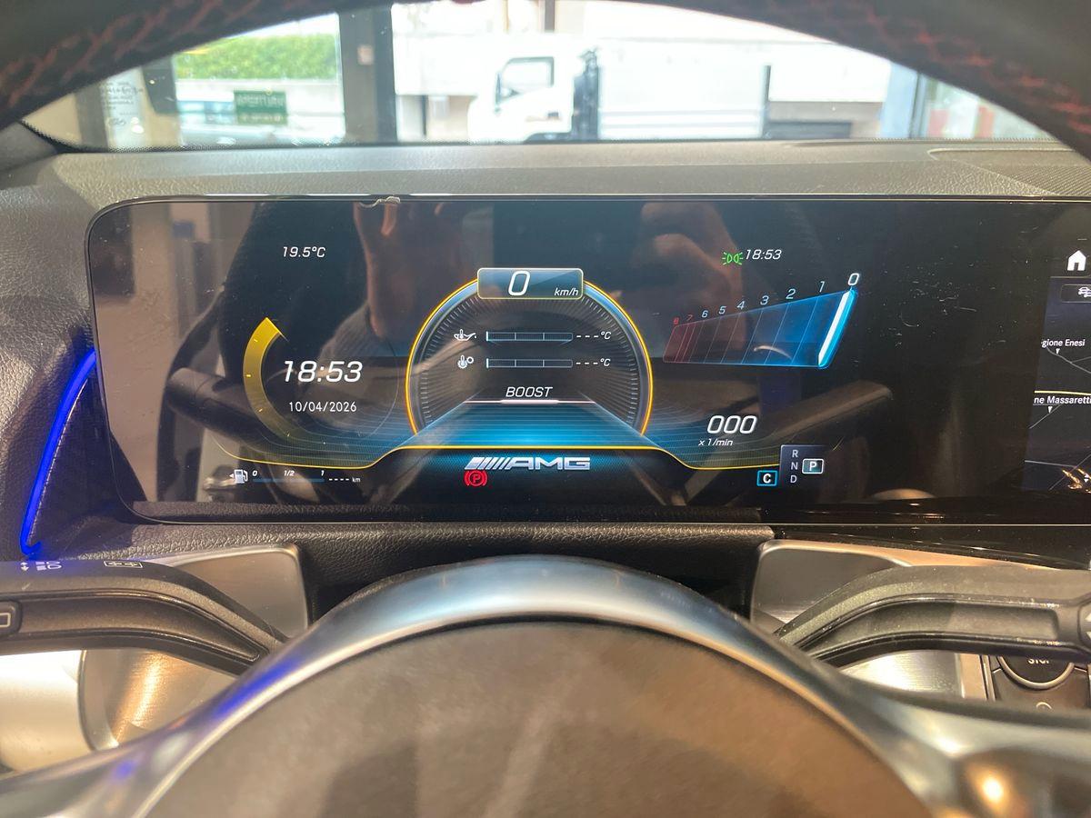 Mercedes-Benz GLB - X247 2019 - GLB AMG 35 4matic auto