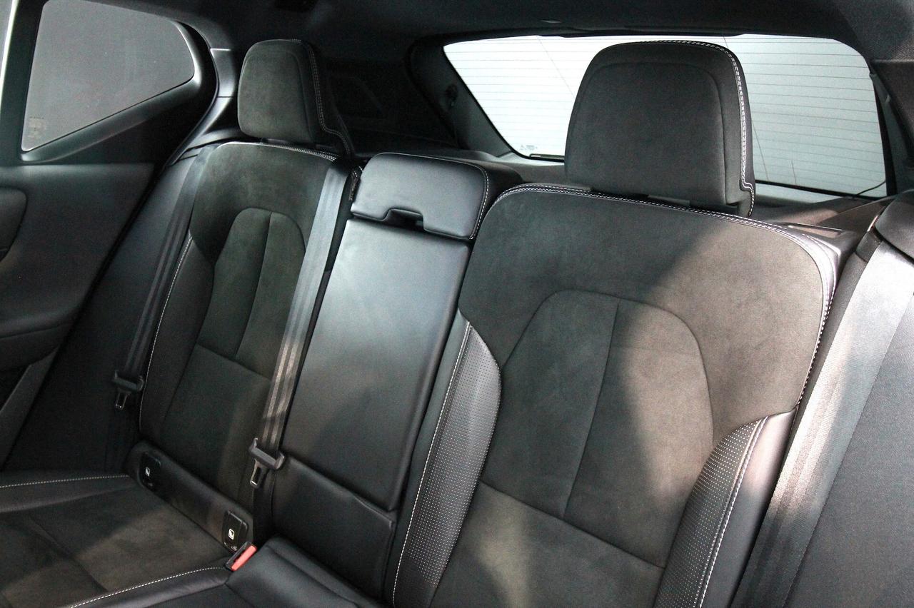 VOLVO XC40 D3 GEARTRONIC R-DESIGN 2.0 150 CV