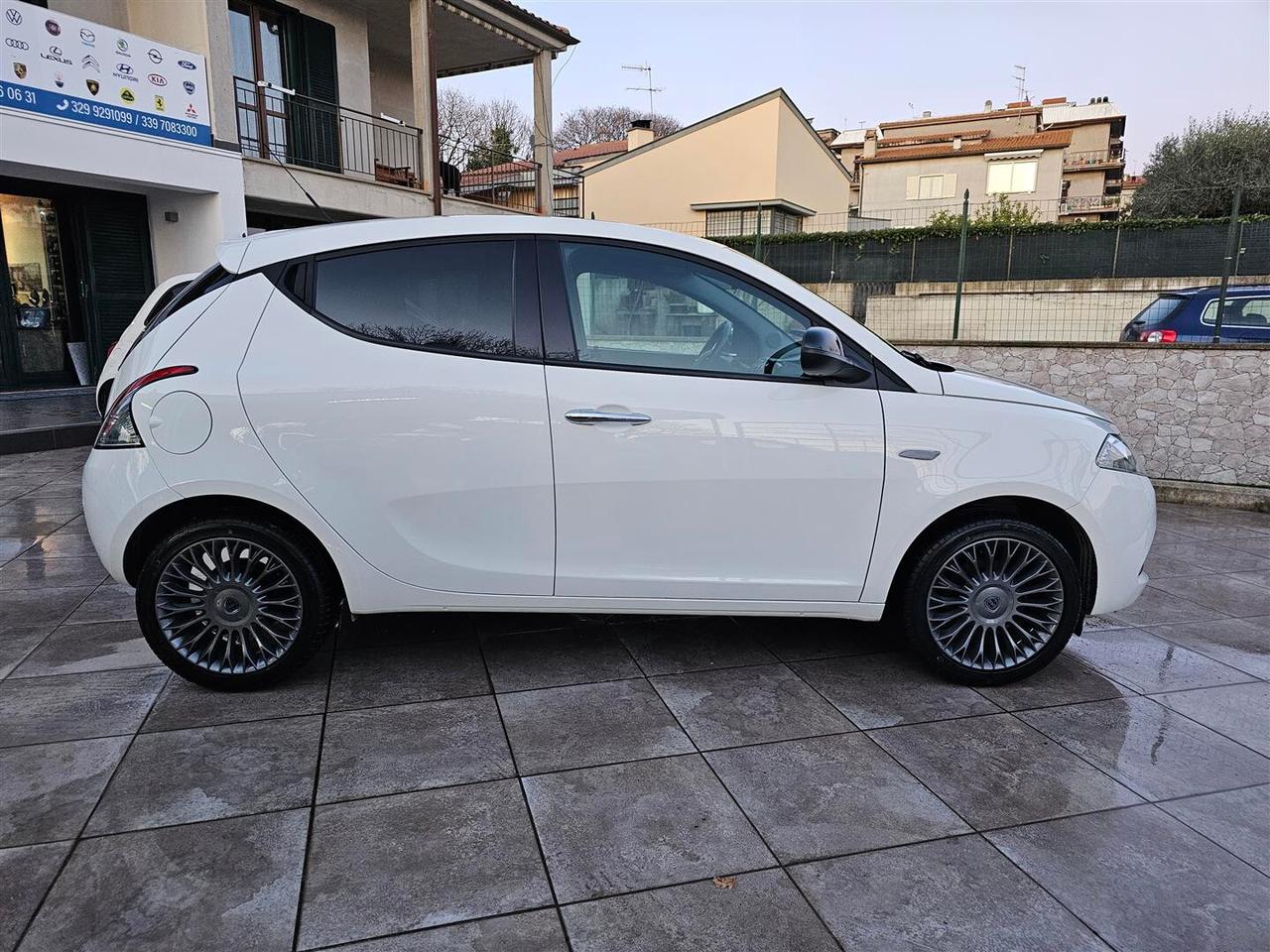 Lancia Ypsilon 1.2 69cv Start& Stop Gold Fatturabile Iva Esposta