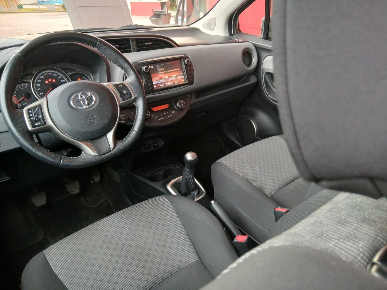 Toyota Yaris 1.0 5 porte Active Unico prop tua a € 185 mese