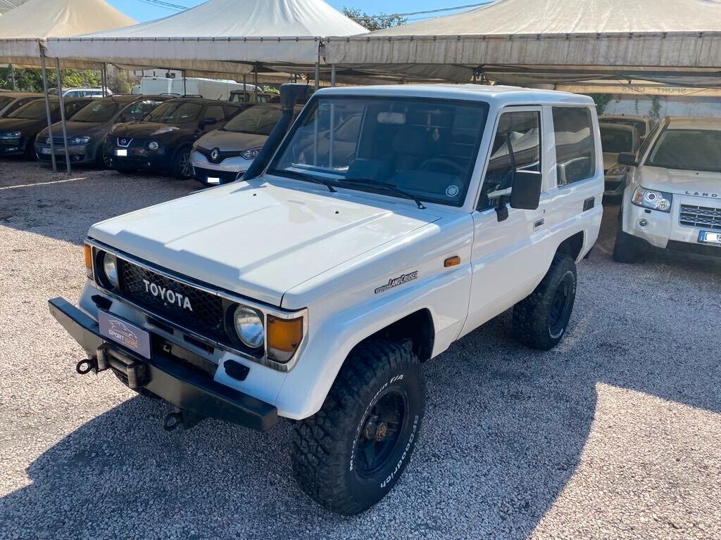 Toyota Land Cruiser II 2.4 turbodiesel LJ70 VX