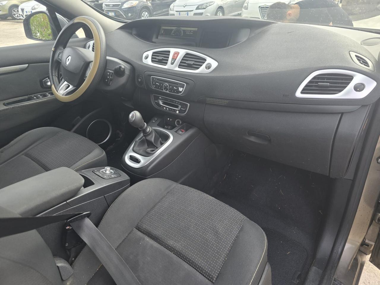 Renault Scenic Scénic X-Mod 1.5 dCi 110CV L