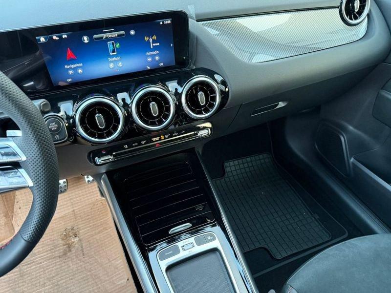 Mercedes-Benz GLA 180 Automatic AMG Line Premium