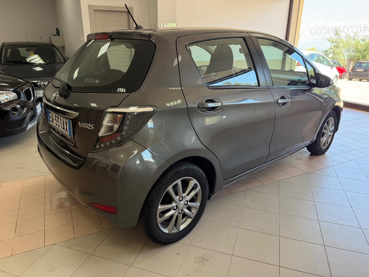 Toyota Yaris 1.0 Benzina 5 porte Lounge