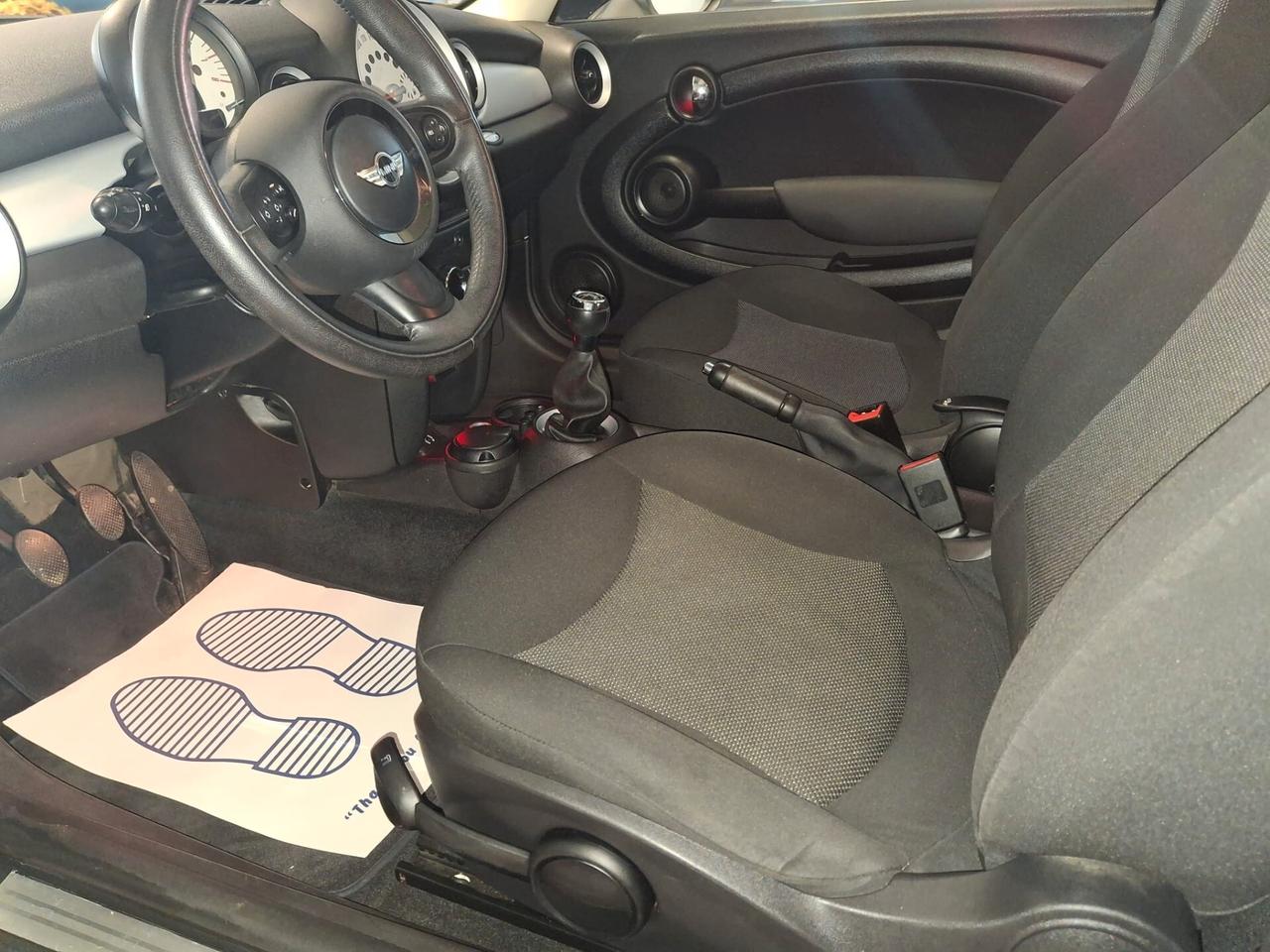 Mini 1.6 16V One (55kW)