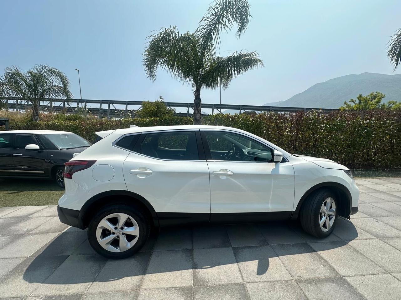 Nissan Qashqai 1.5 dCi 115 CV BUSINESS BIANCO PERLA AUTOMATICA FINE 2020