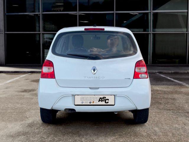 RENAULT Twingo 1.2 BENZ 58 CV 8V ADATTA A NEOPATENTATI