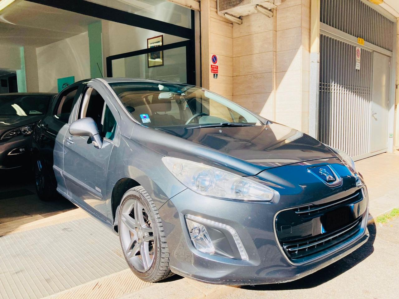 Peugeot 308 1.6 HDI - PERFETTA - 2018