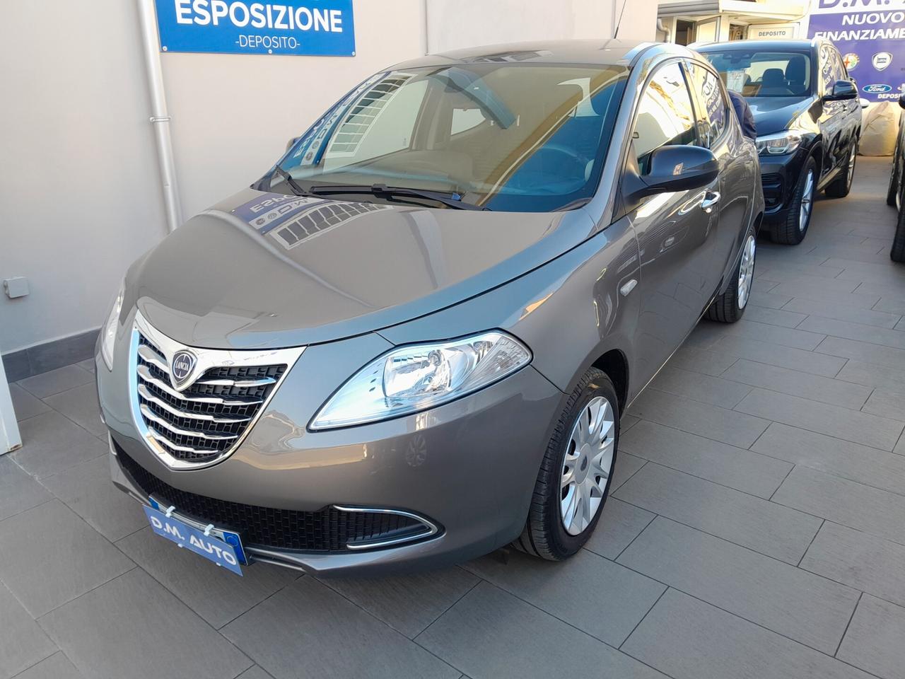 Lancia Ypsilon 1.2 69 CV 5 porte S&S Silver