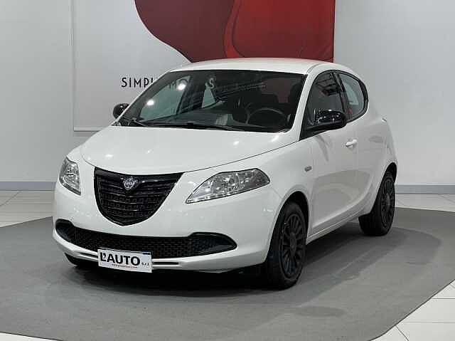 Lancia Ypsilon 1.2 69 CV 5 porte Elefantino