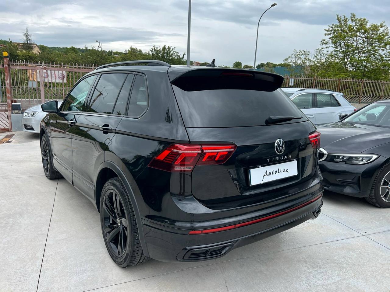 Volkswagen Tiguan 2.0 TDI 150 CV RLINE TOTAL BLACK