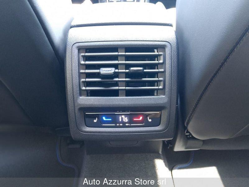 Volkswagen Golf 2.0 TSI R Black Edition 4m 333cv DSG | AKRAPOVIC, CARBON, TETTO, 360°