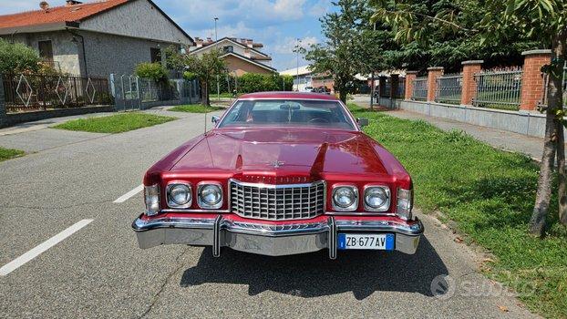 Ford Thunderbird coup