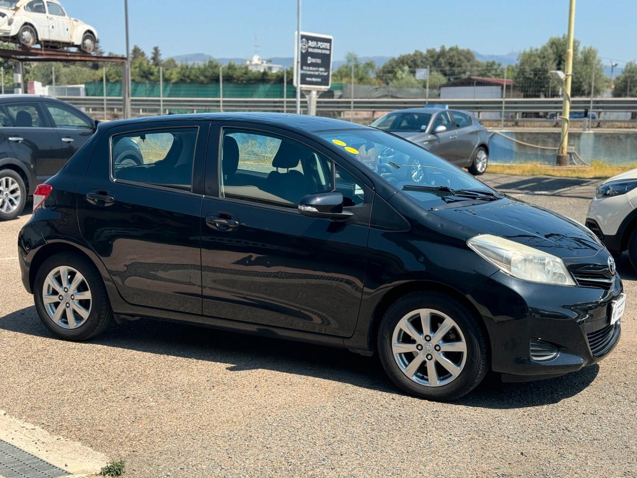 Toyota Yaris 1.0 5 porte Active - NEOPATENTATI 2012