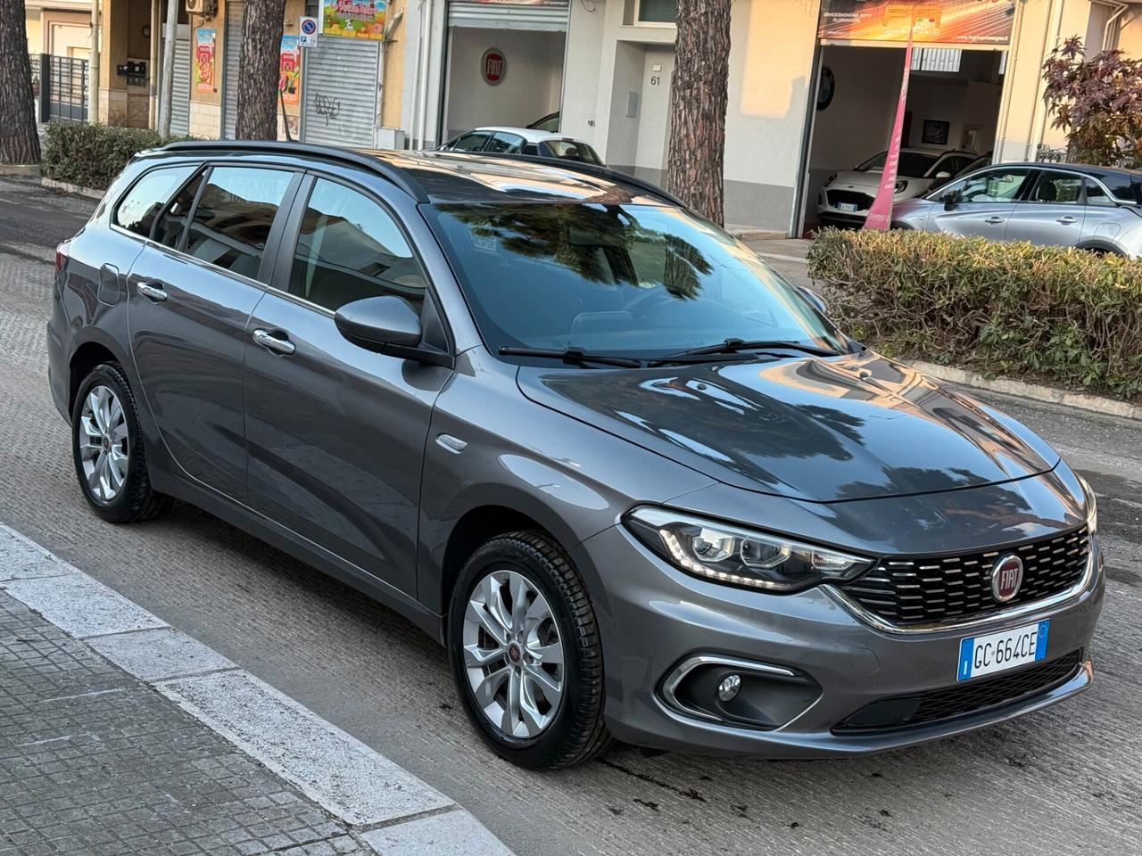 Fiat Tipo 1.6 MJT DCT SW Lounge NAVI LED - 2020