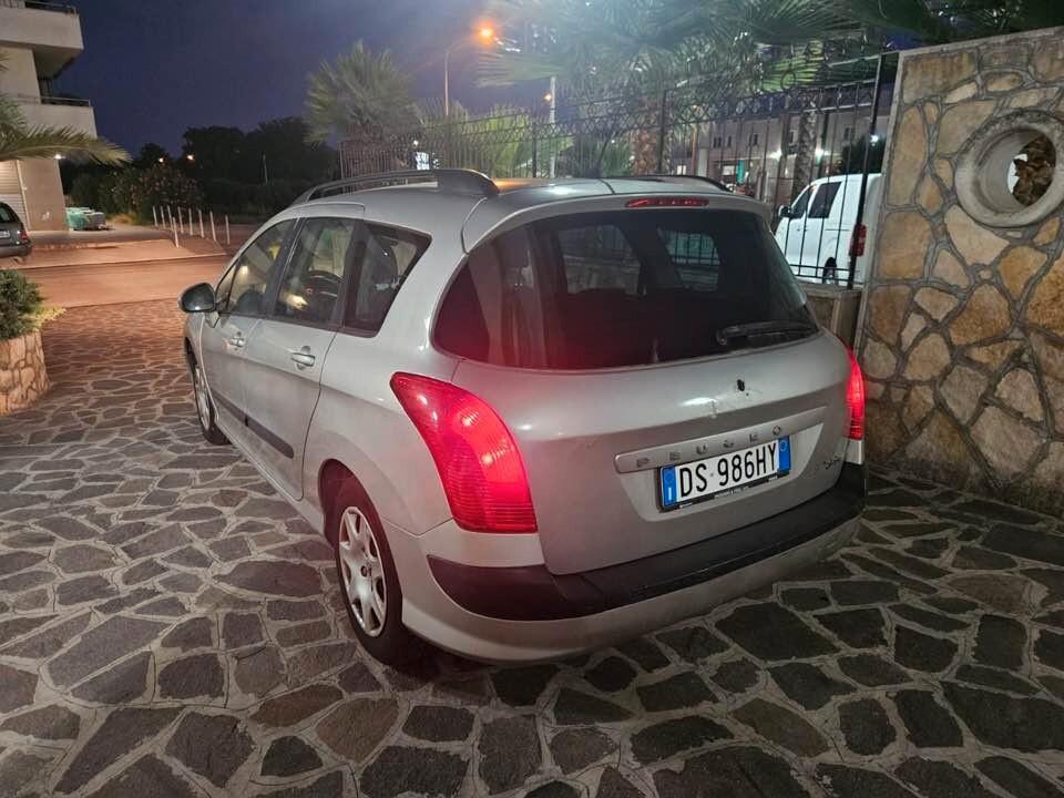 Peugeot 308 2.0 HDi 5p. Féline