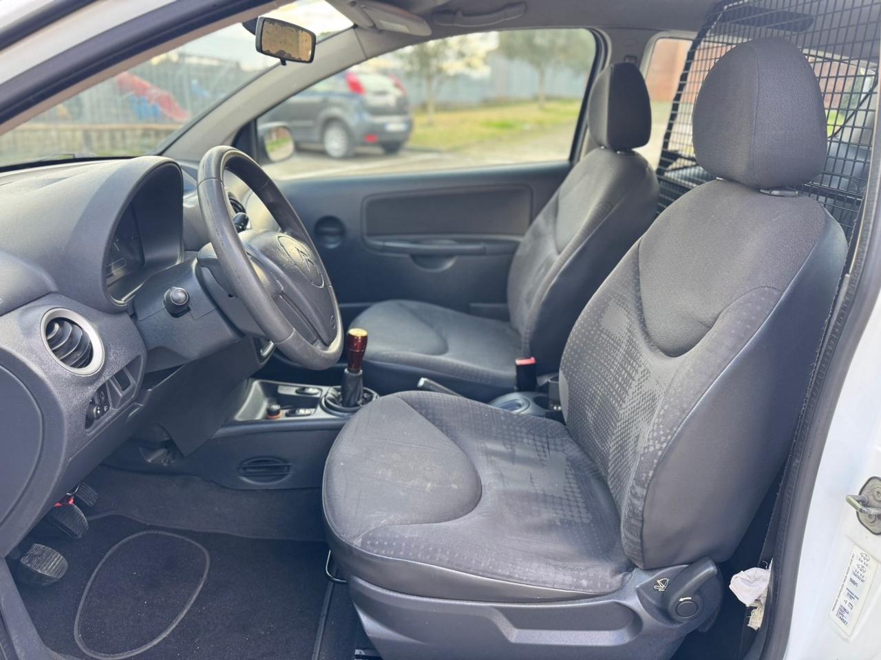 Citroen C2 1.4 HDi 70CV Van Vetrata