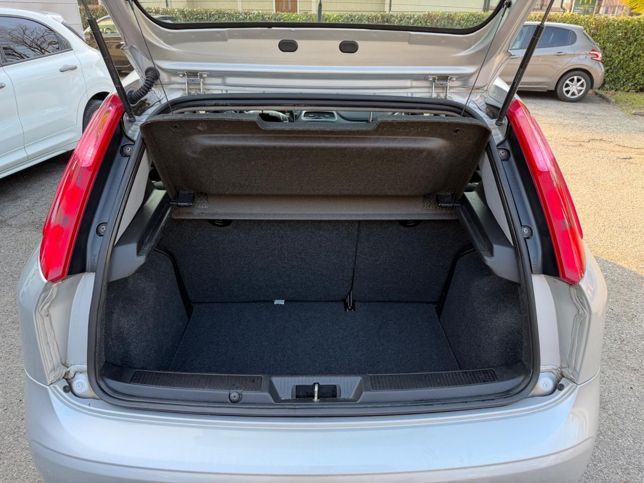 Fiat Punto 1.2 8V 5 porte Lounge SOLI 55000 km