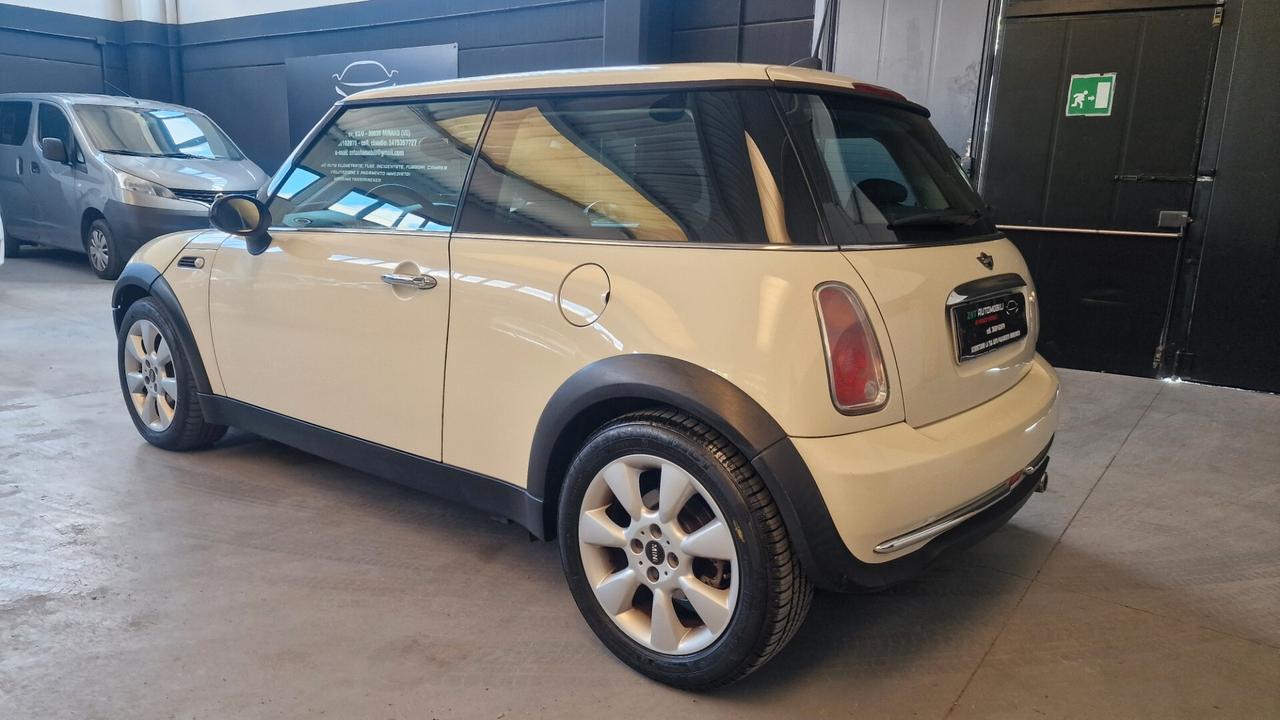 Mini Mini 1.6 16V One