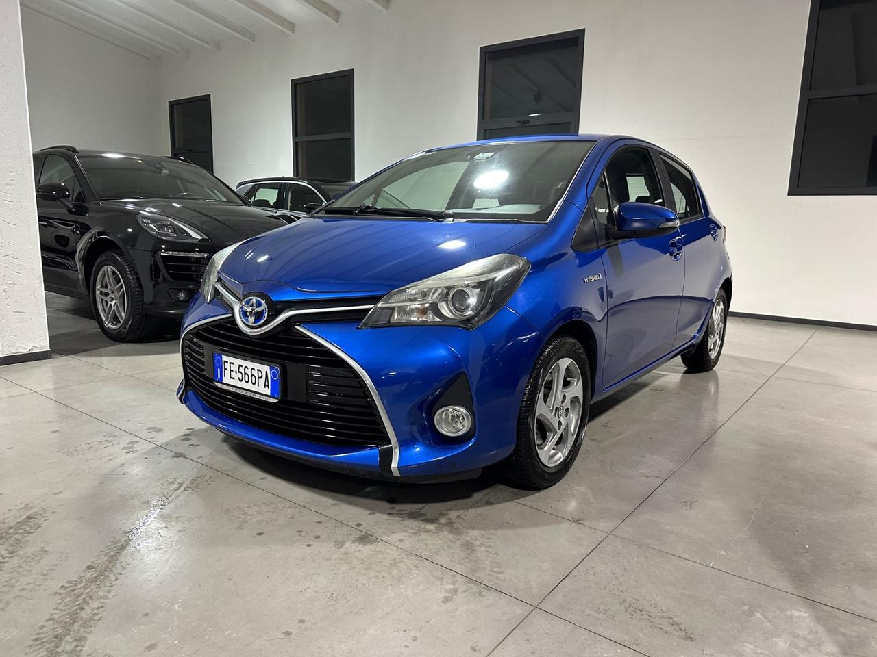 Toyota Yaris 1.5 Hybrid 5 porte Cool
