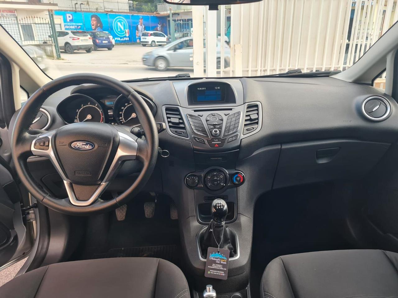 Ford Fiesta 1.2 60CV 5 porte Black & White Edition