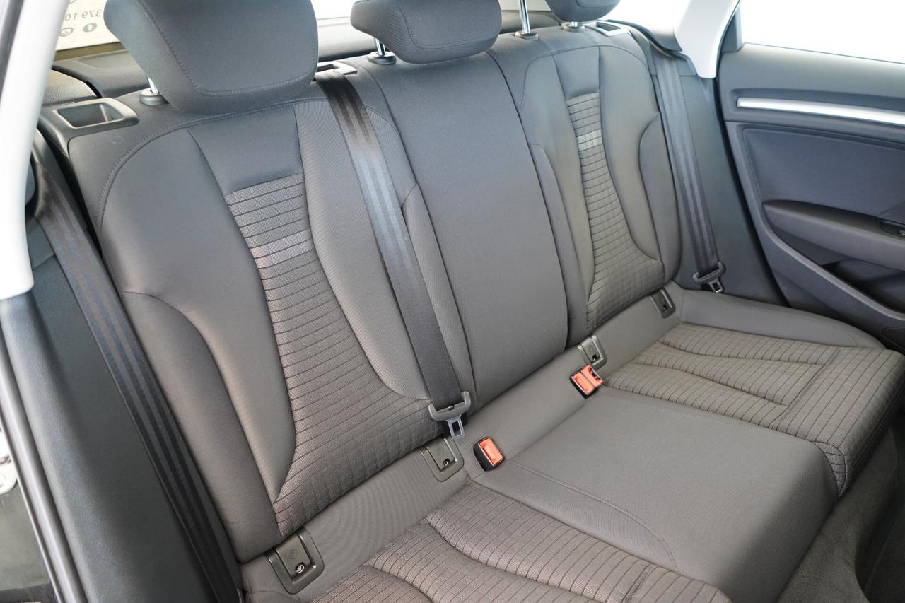 Audi A3 SPB 1.6 TDI 110 Cv S-tronic Attraction