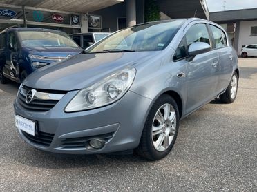 Opel Corsa 1.4 16V 5 porte Cosmo