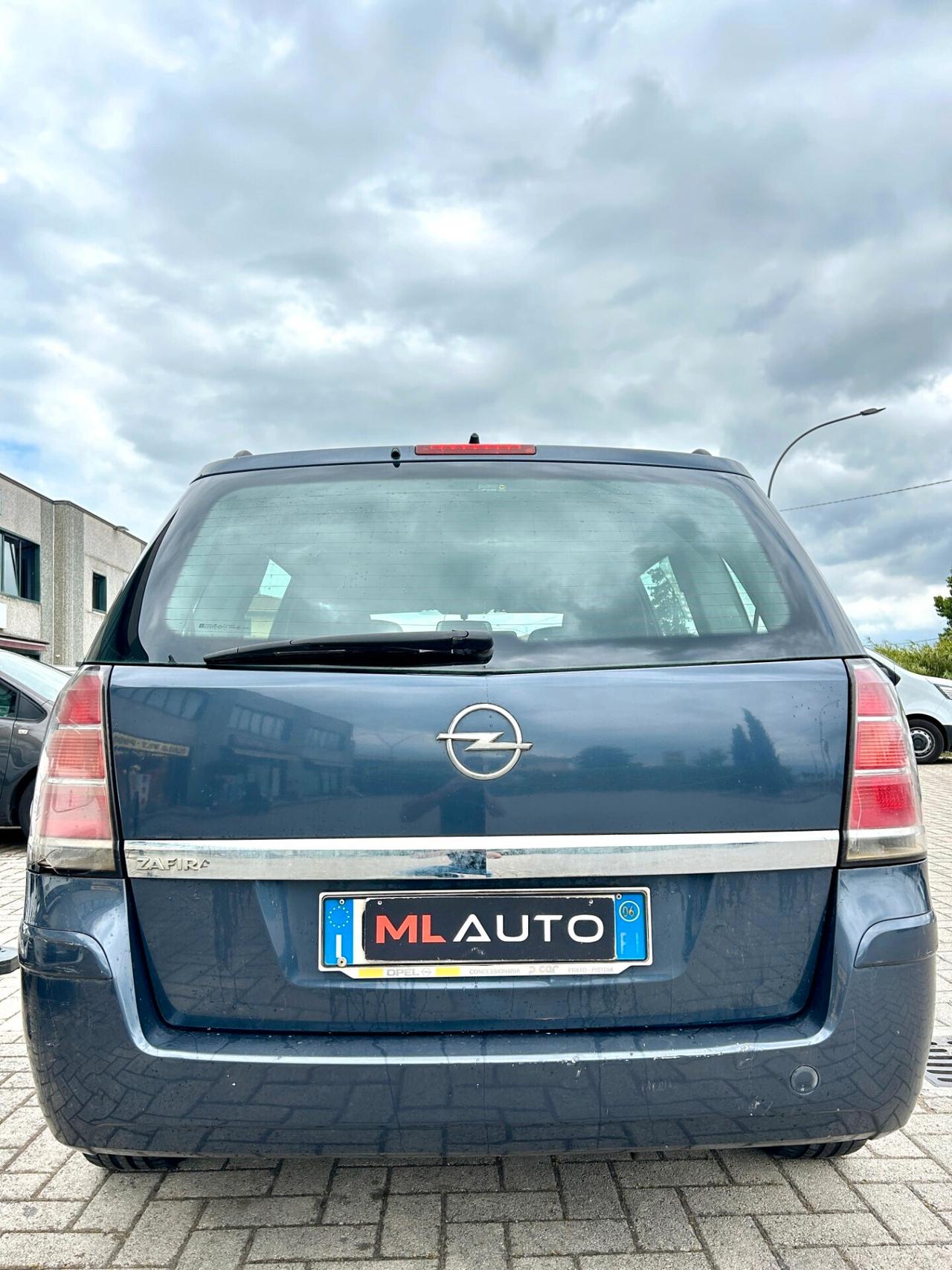 Opel Zafira 1.6 16V Twinport Cosmo 7 POSTI - ok neopatentato