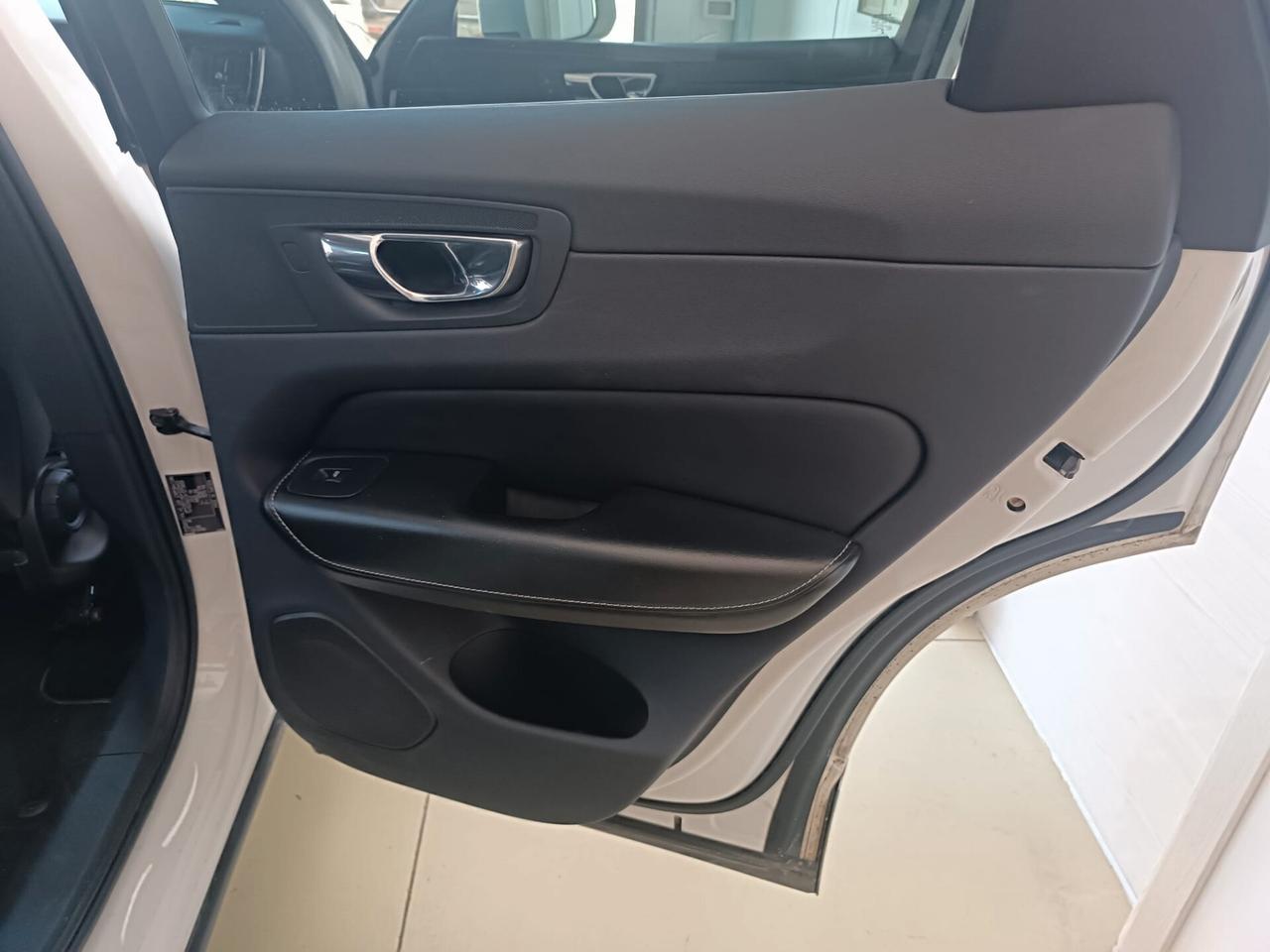 Volvo XC 60 XC60 D4 AWD Geartronic R-design