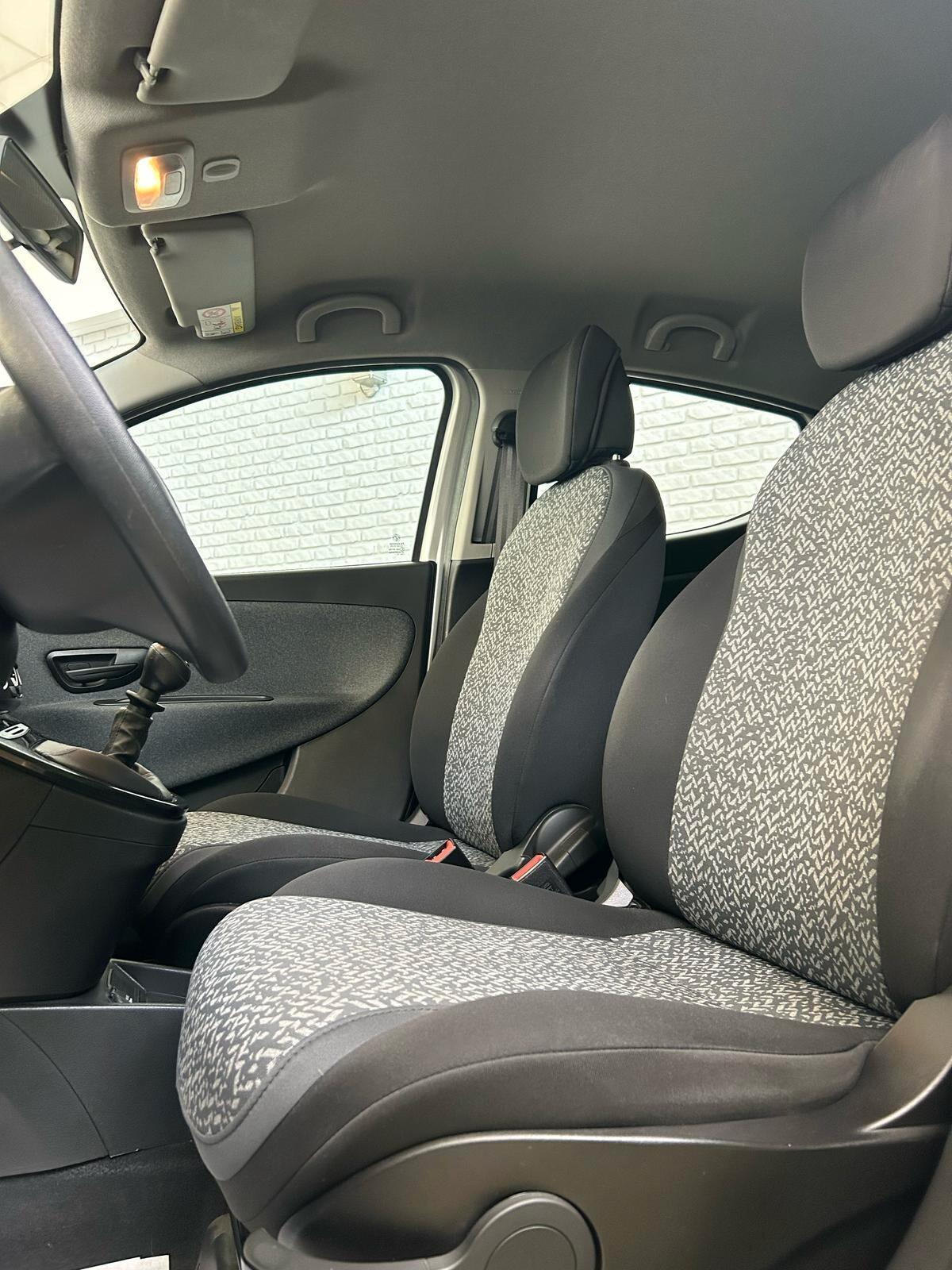 Lancia Ypsilon 1.0 FireFly 5 porte S&S Hybrid Maryne