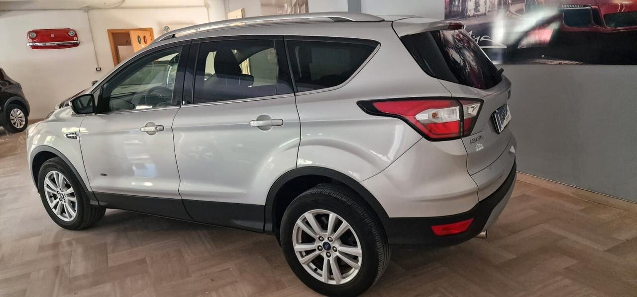 KUGA 2.0 TDCI 150 CV 4WD SUPER ACCESSORIATA