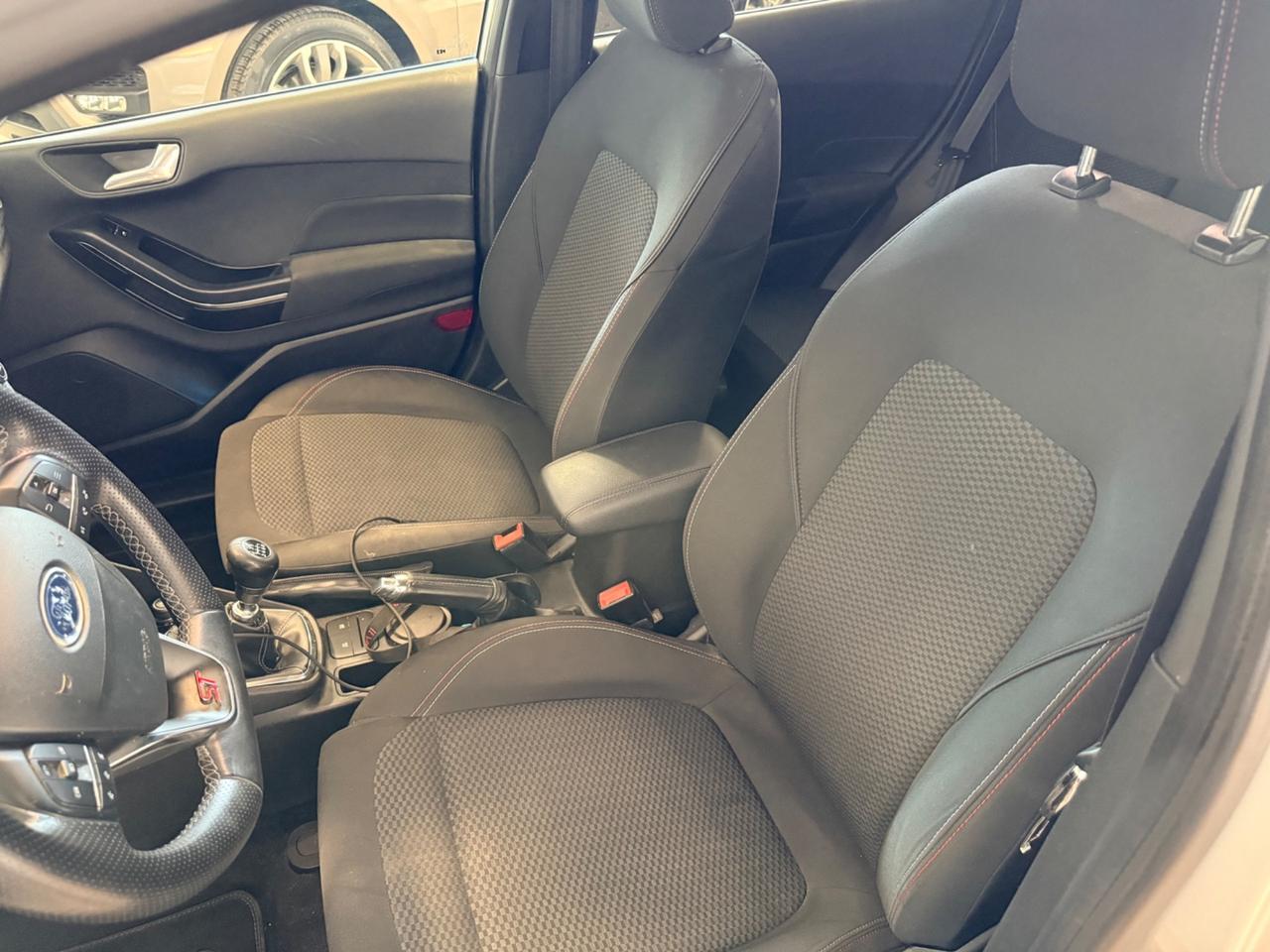 Ford Fiesta 1.5 TDCi 5 porte ST-Line