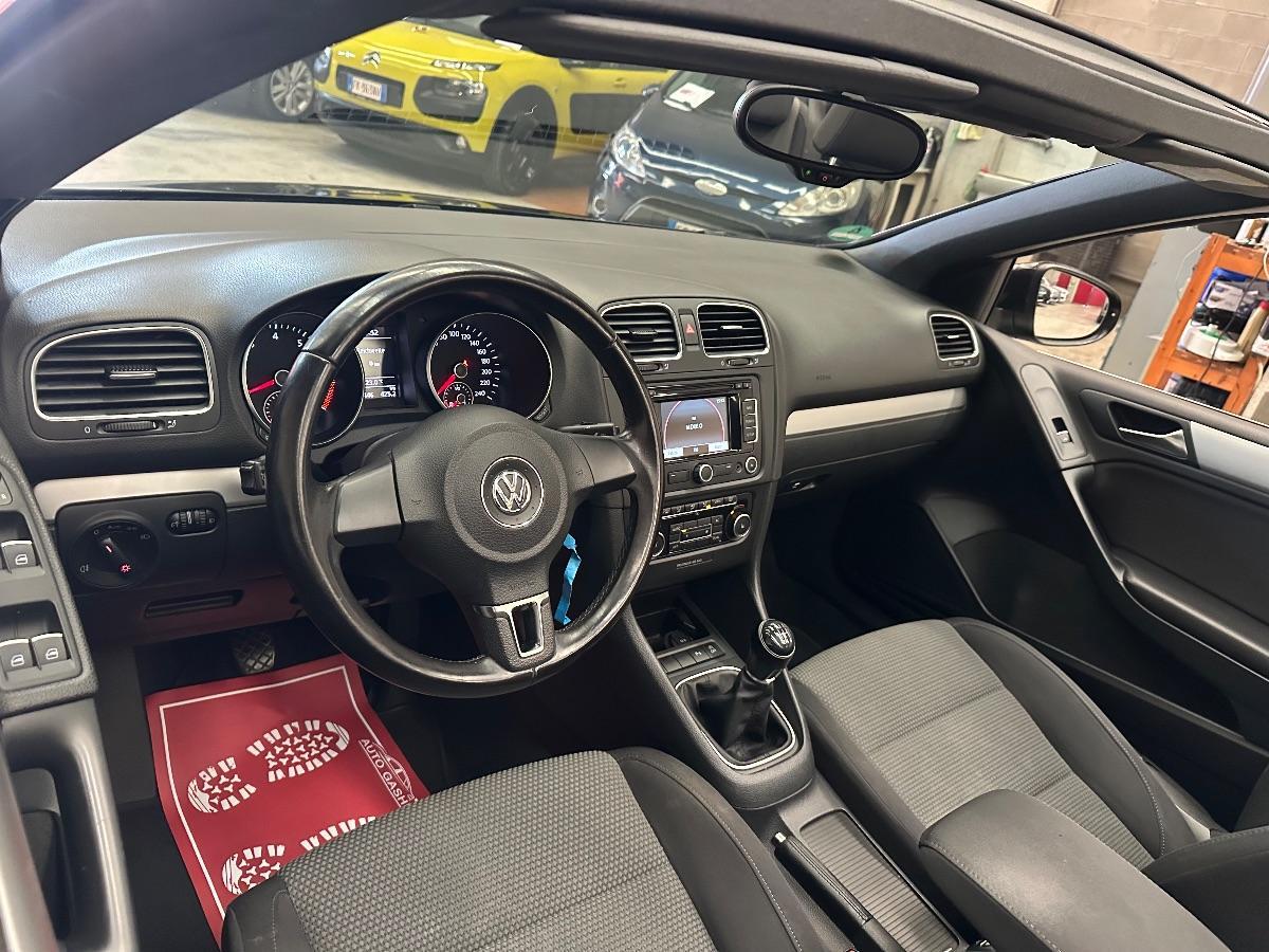 VOLKSWAGEN - Golf Cabrio