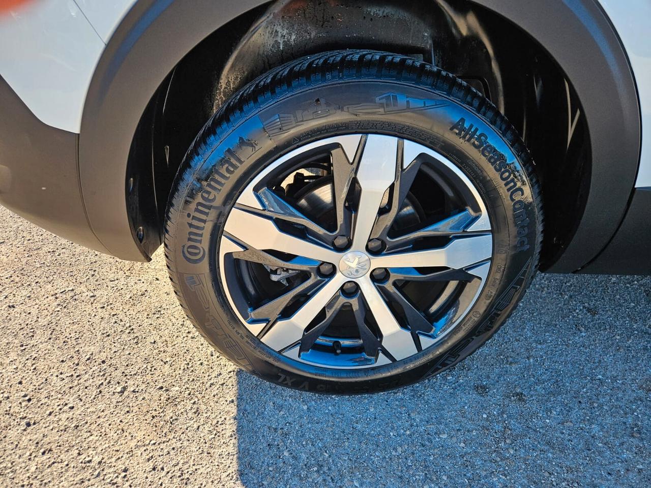 Peugeot 5008 Allure EAT6